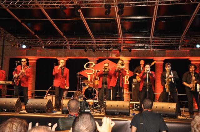 min 2010 08 03 palco centrale 106